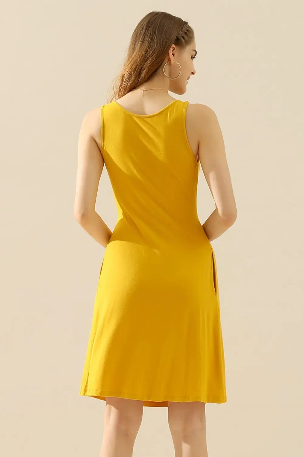  Full Size Round Neck Ruched Sleeveless Dress with Pockets -BazaarBey - www.shopbazaarbey.com
