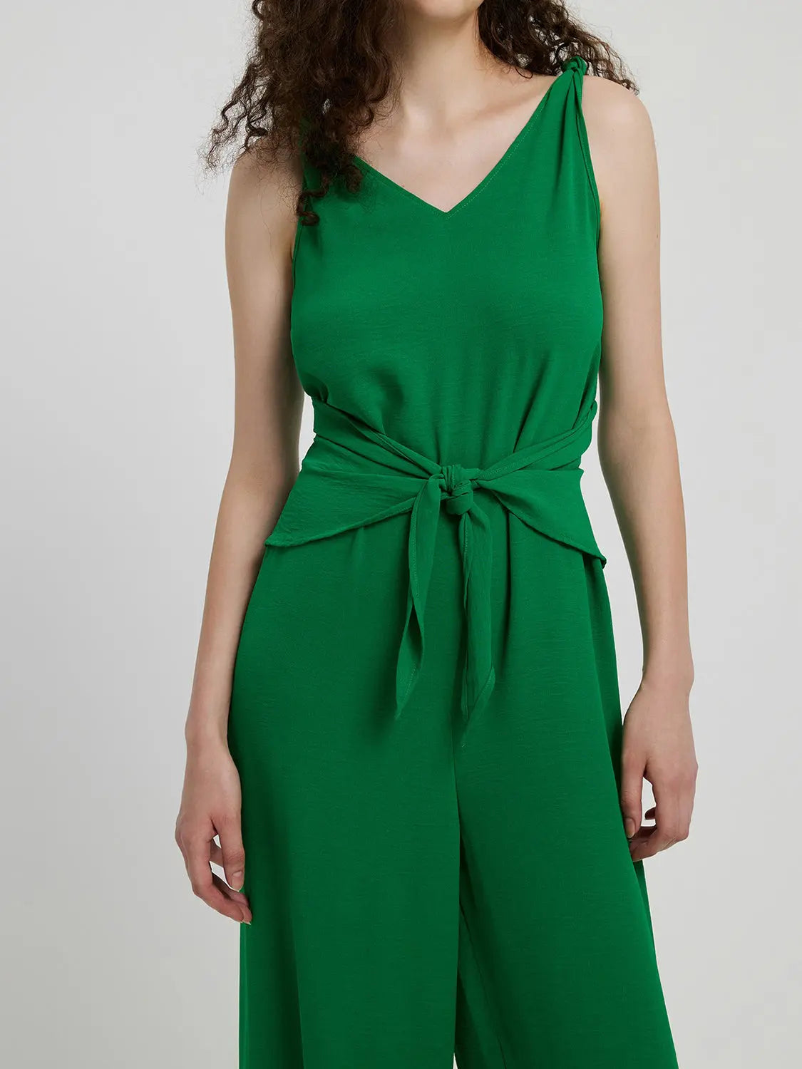  Tie Front Sleeveless Jumpsuit Trendsi