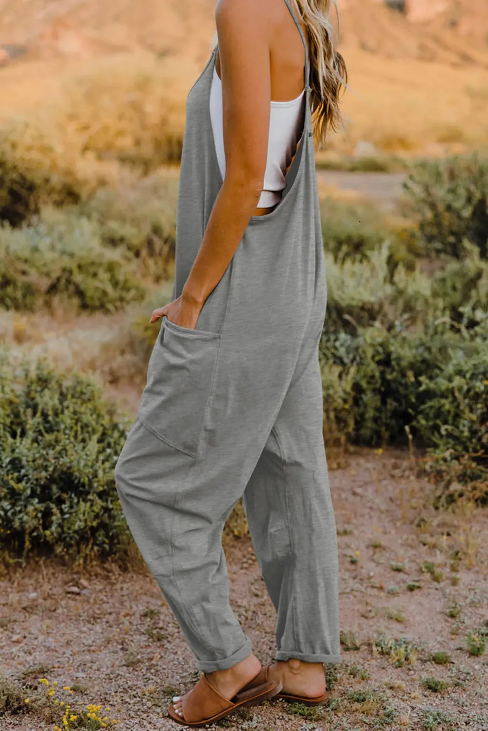 V-Neck Sleeveless Jumpsuit with Pocket Trendsi