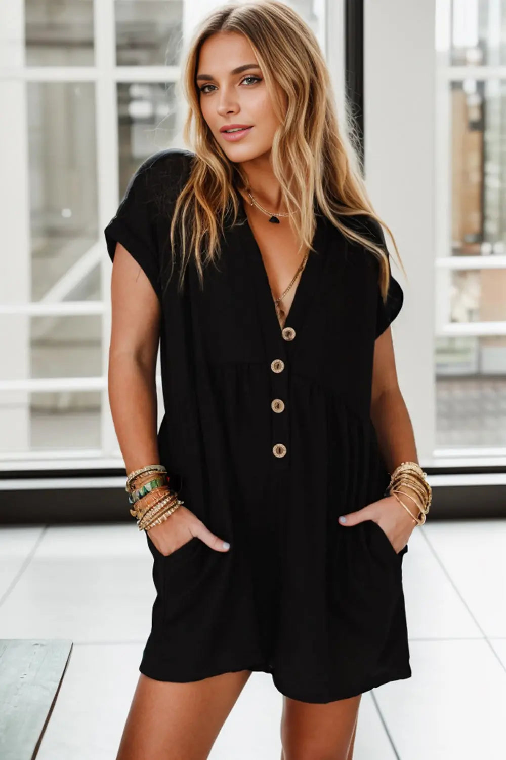 BazaarBey Pocketed V-Neck Short Sleeve Romper 