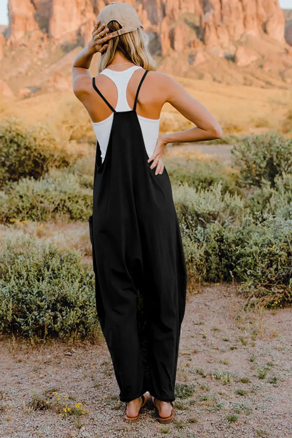 V-Neck Sleeveless Jumpsuit with Pocket Trendsi