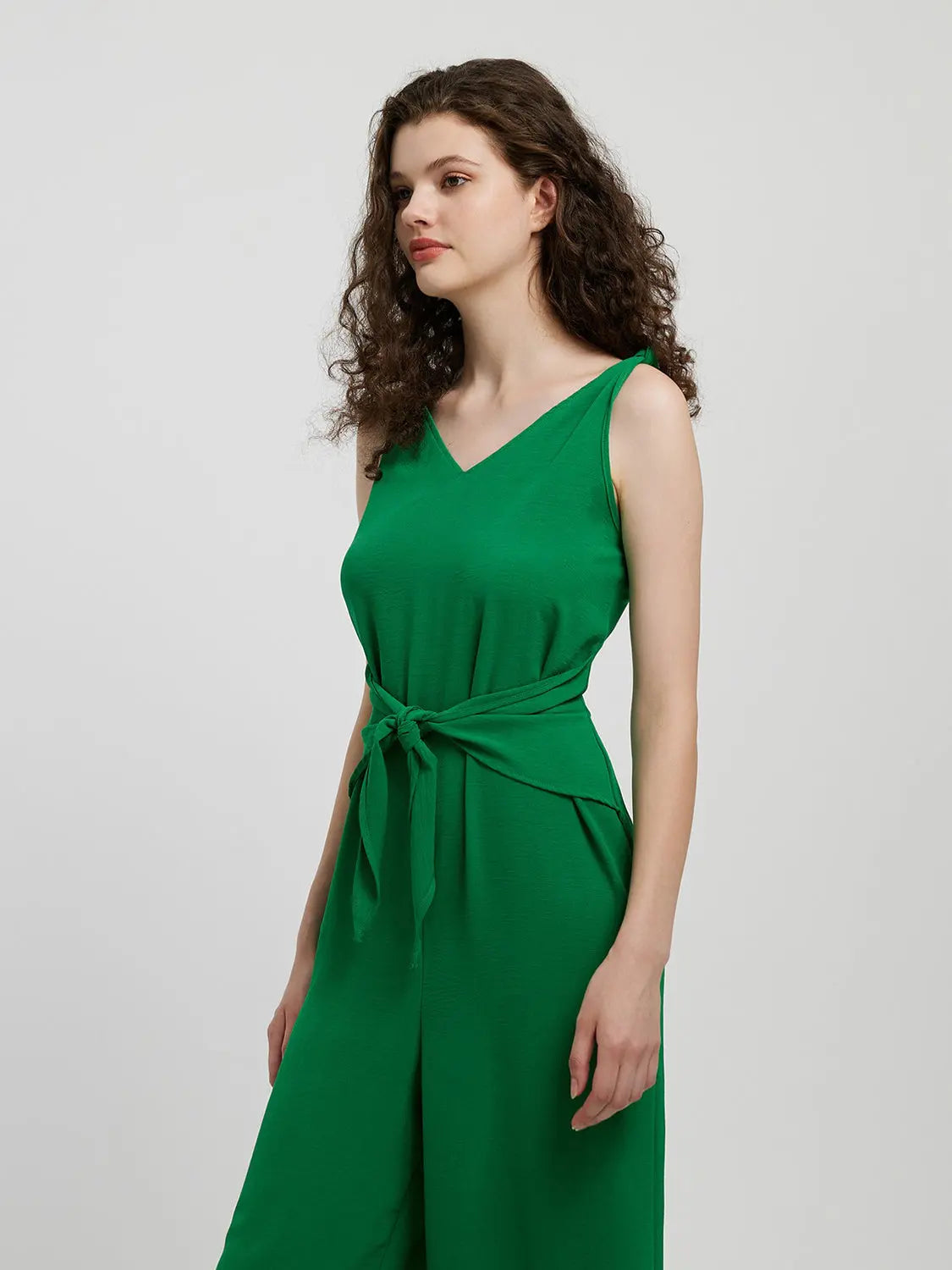  Tie Front Sleeveless Jumpsuit Trendsi