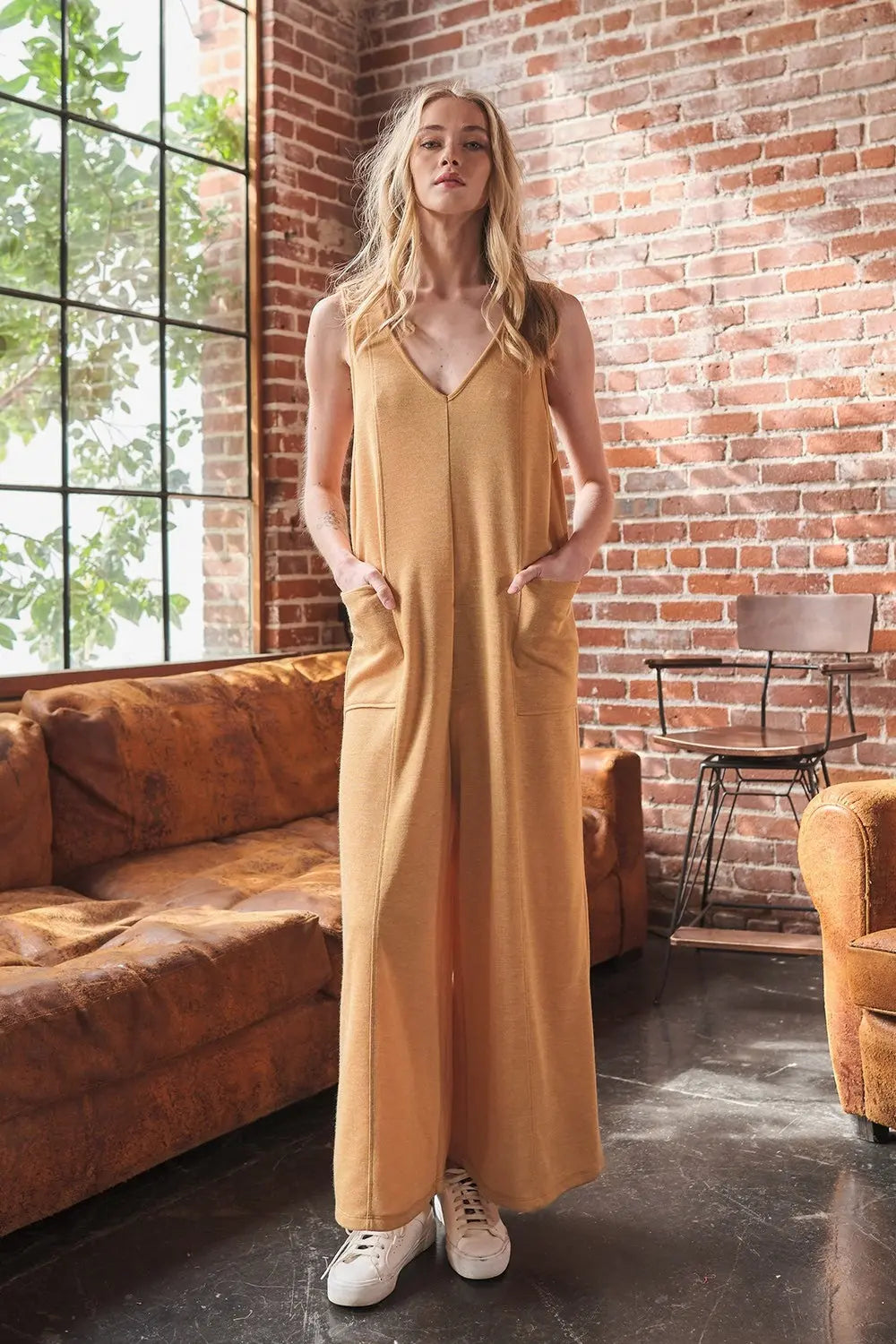 Ces Femme V-Neck Sleeveless Wide Leg Jumpsuit Bazaarbey