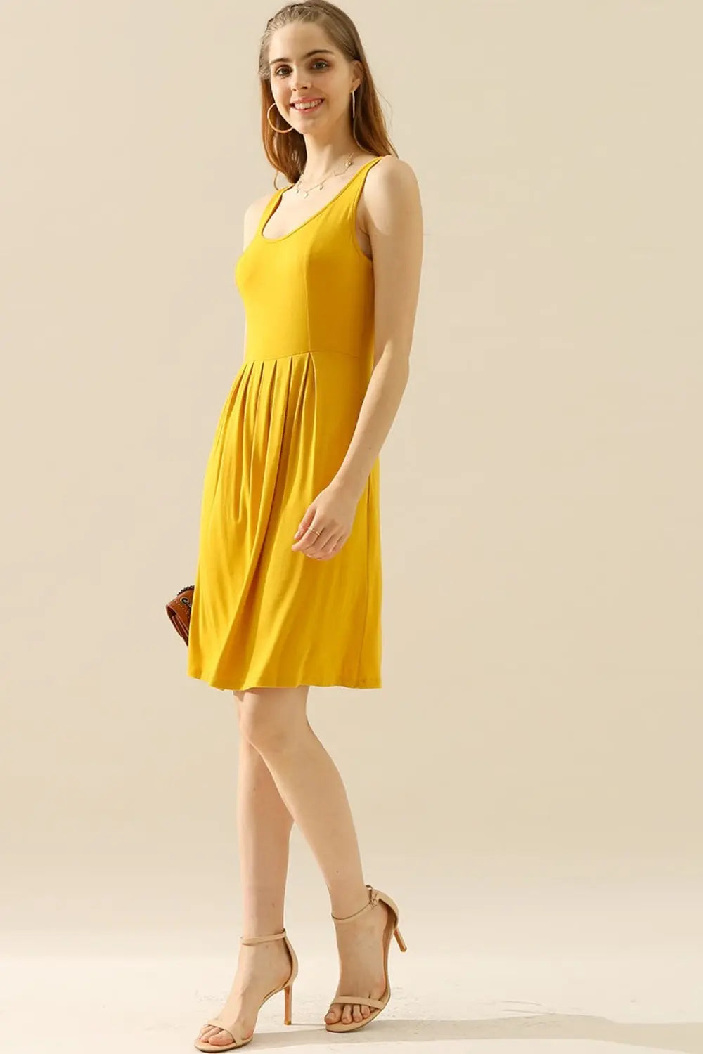  Full Size Round Neck Ruched Sleeveless Dress with Pockets -BazaarBey - www.shopbazaarbey.com