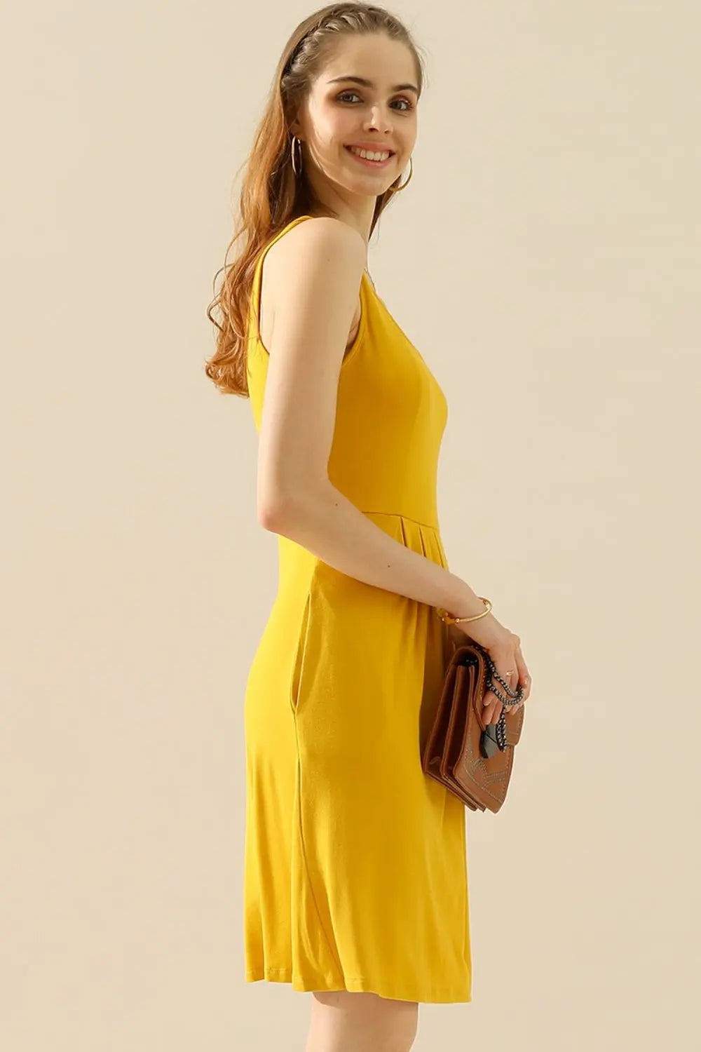  Full Size Round Neck Ruched Sleeveless Dress with Pockets -BazaarBey - www.shopbazaarbey.com