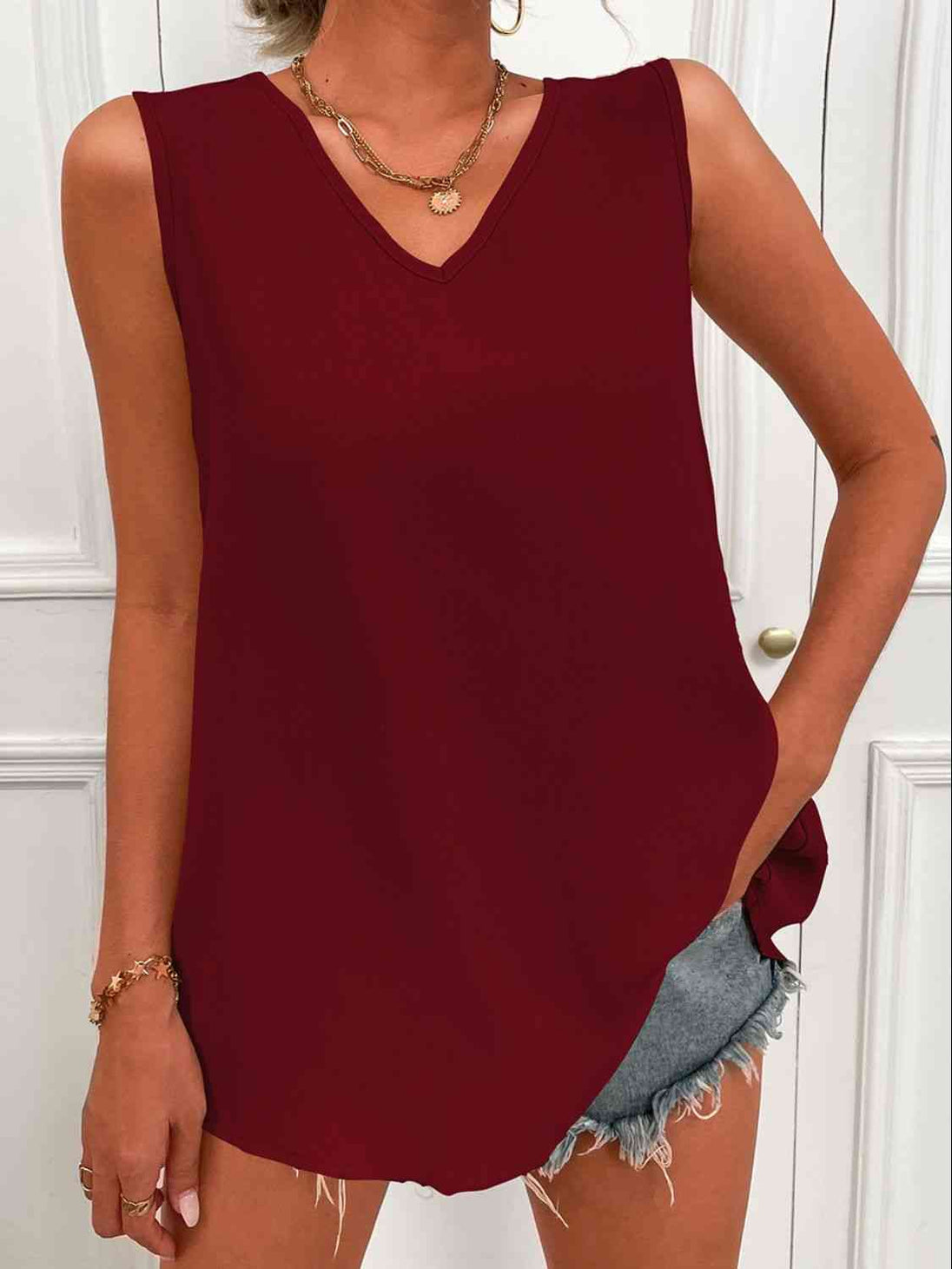 V-Neck Curved Hem Tunic Tank Bazaarbey