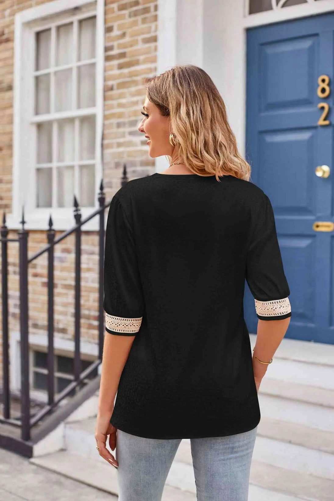 Printed  V-Neck Tee Bazaarbey