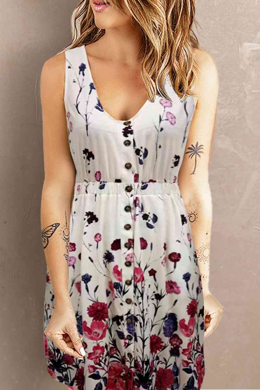  Scoop Neck Buttoned Sleeveless Magic Dress with Pockets -BazaarBey - www.shopbazaarbey.com