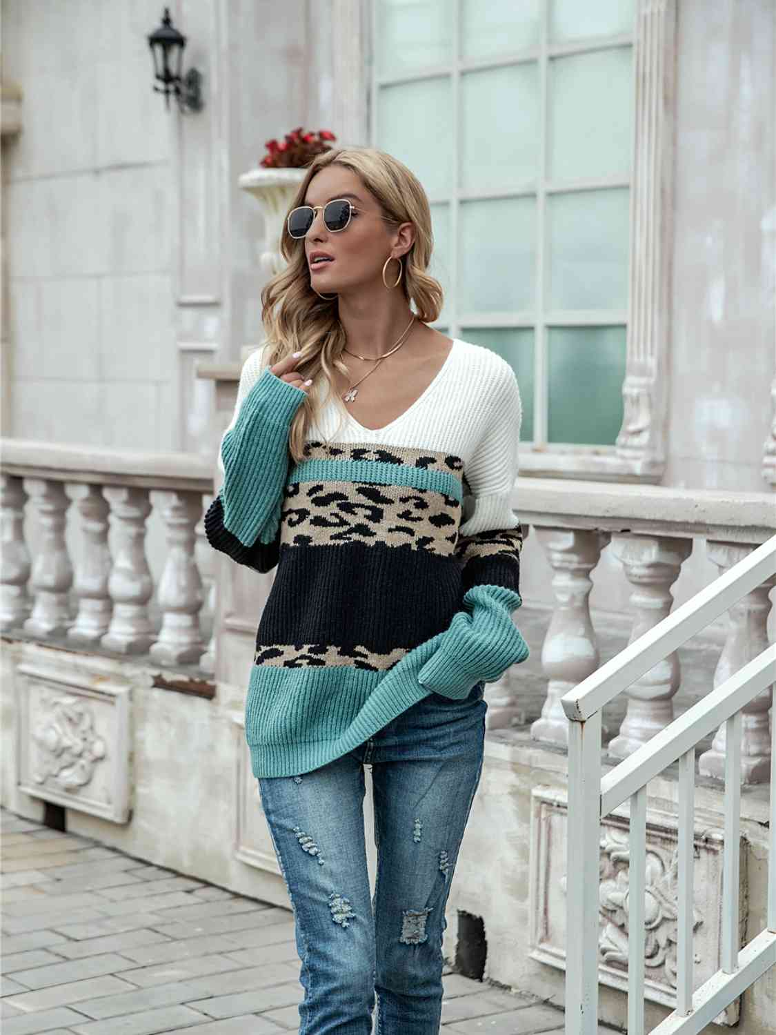  V-Neck Sweater Bazaarbey