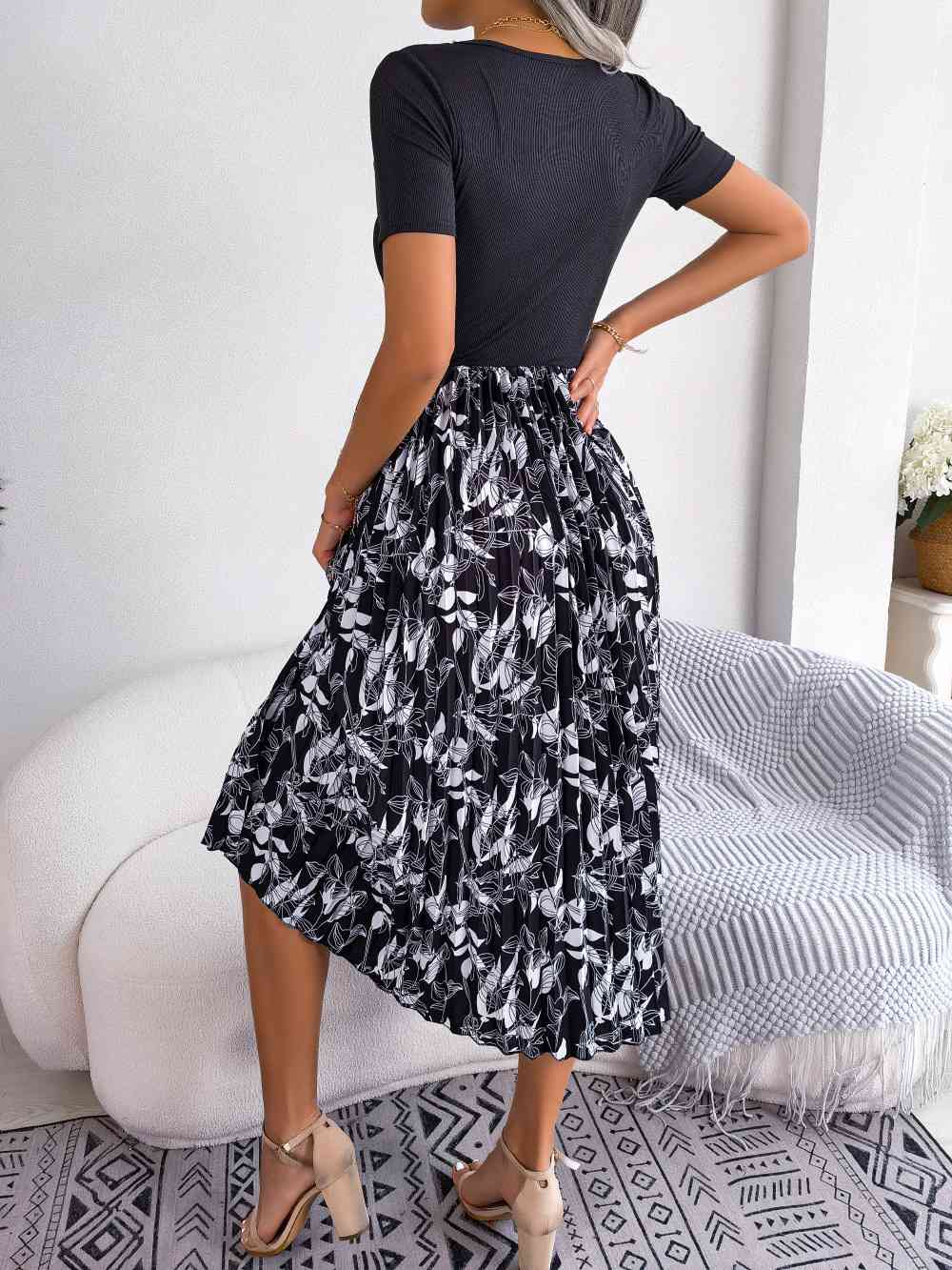 Printed Round Neck Pleated Dress -BazaarBey - www.shopbazaarbey.com