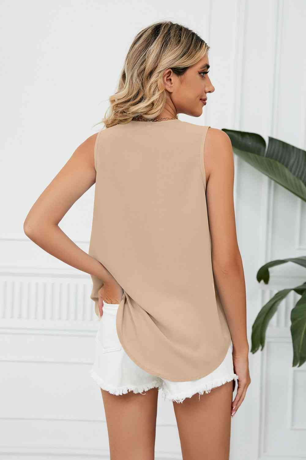 Contrast Trim Plunge Sleeveless Blouse Bazaarbey