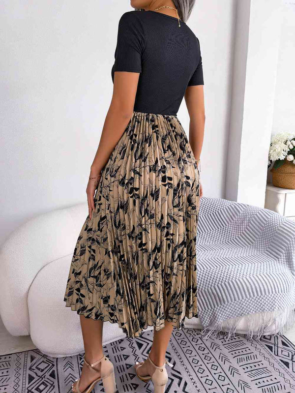 Printed Round Neck Pleated Dress -BazaarBey - www.shopbazaarbey.com