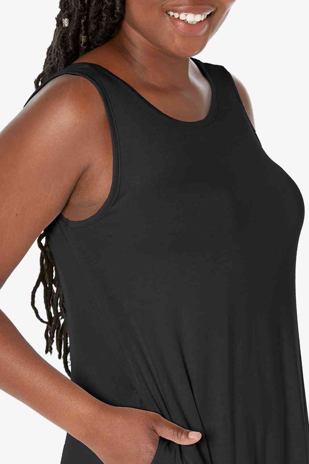 Full Size Round Neck Sleeveless Dress with Pockets -BazaarBey - www.shopbazaarbey.com