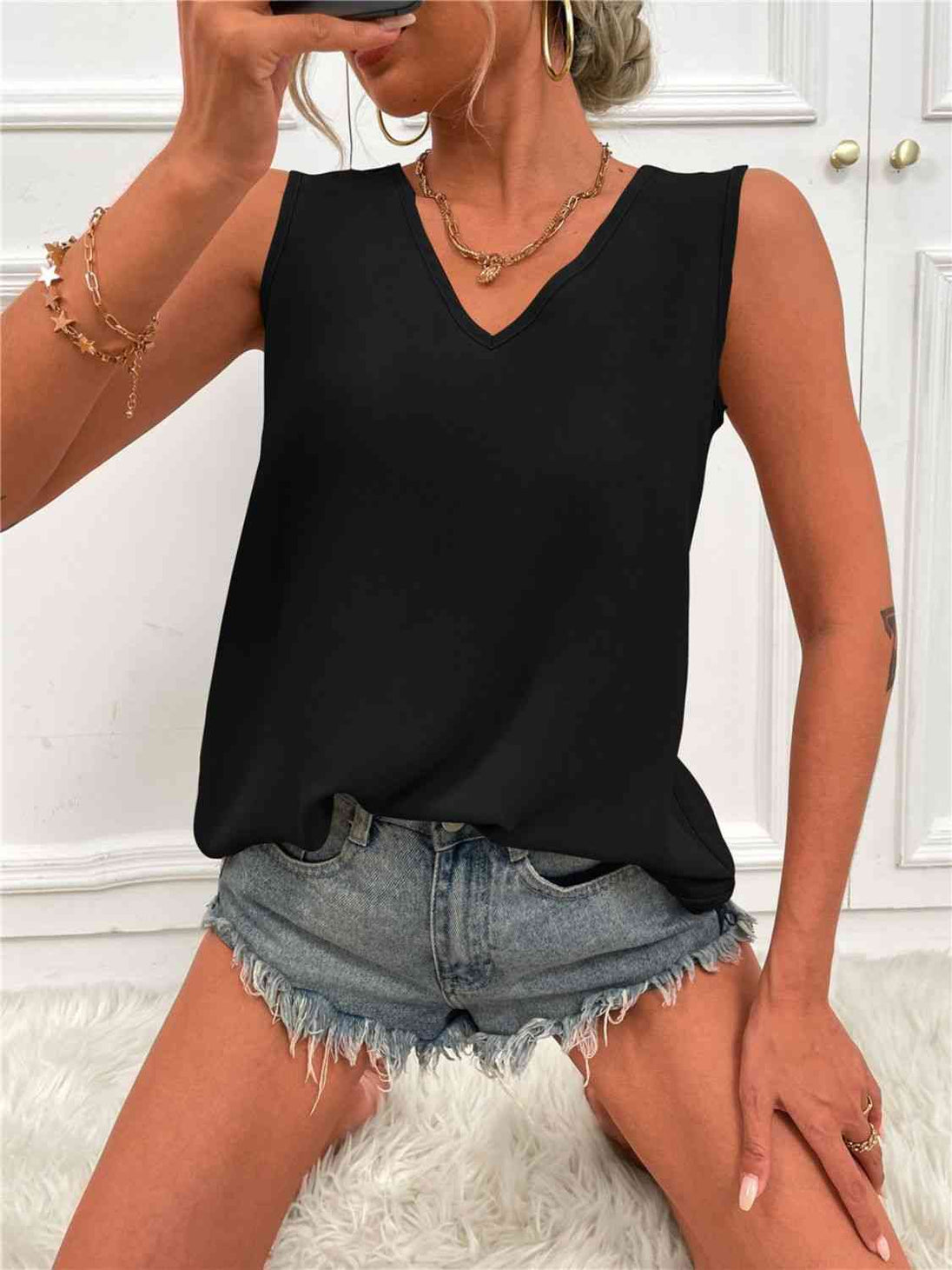 V-Neck Curved Hem Tunic Tank Bazaarbey
