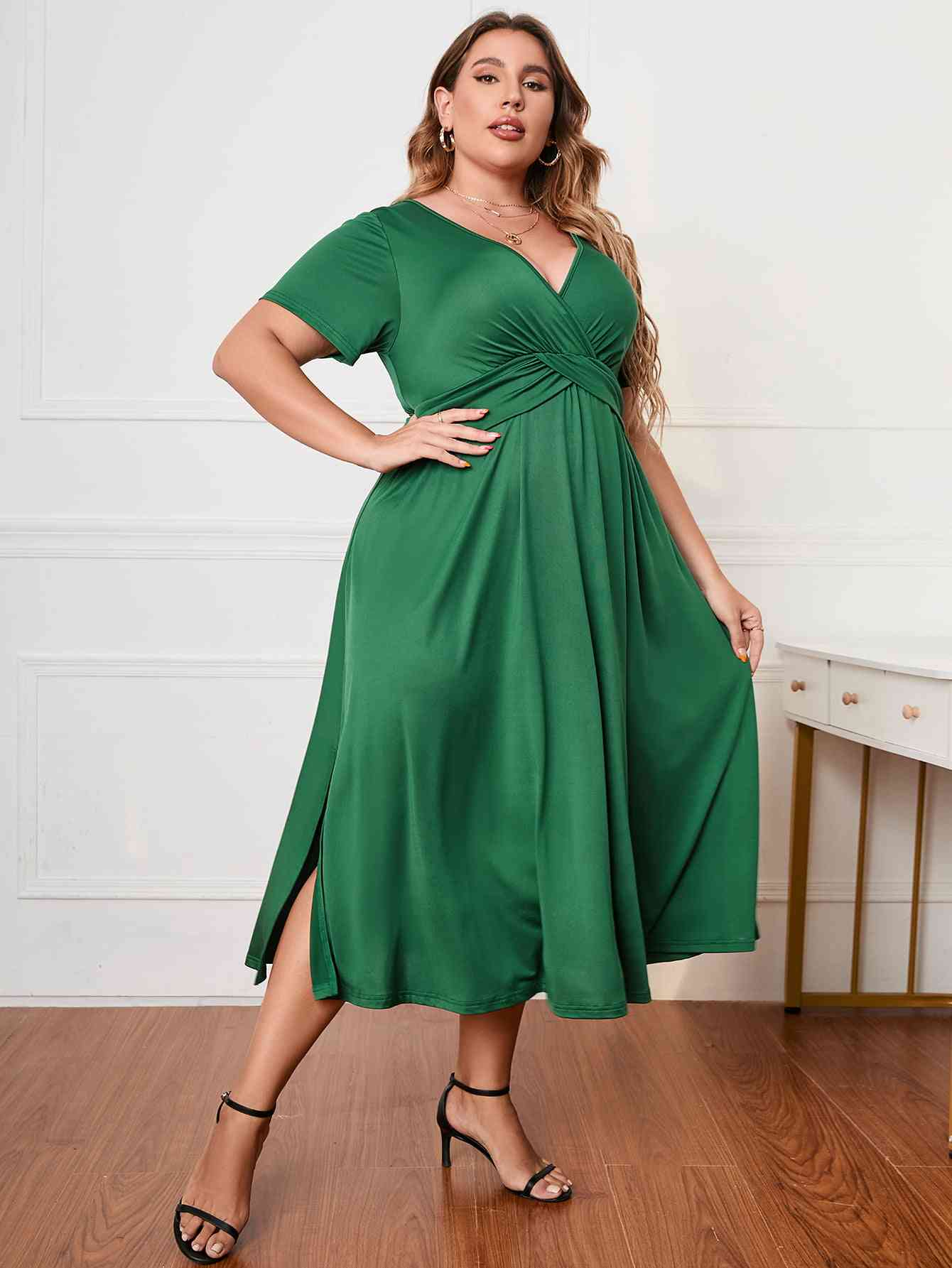 Plus Size Short Sleeve  Neck Midi Dress -BazaarBey - www.shopbazaarbey.com