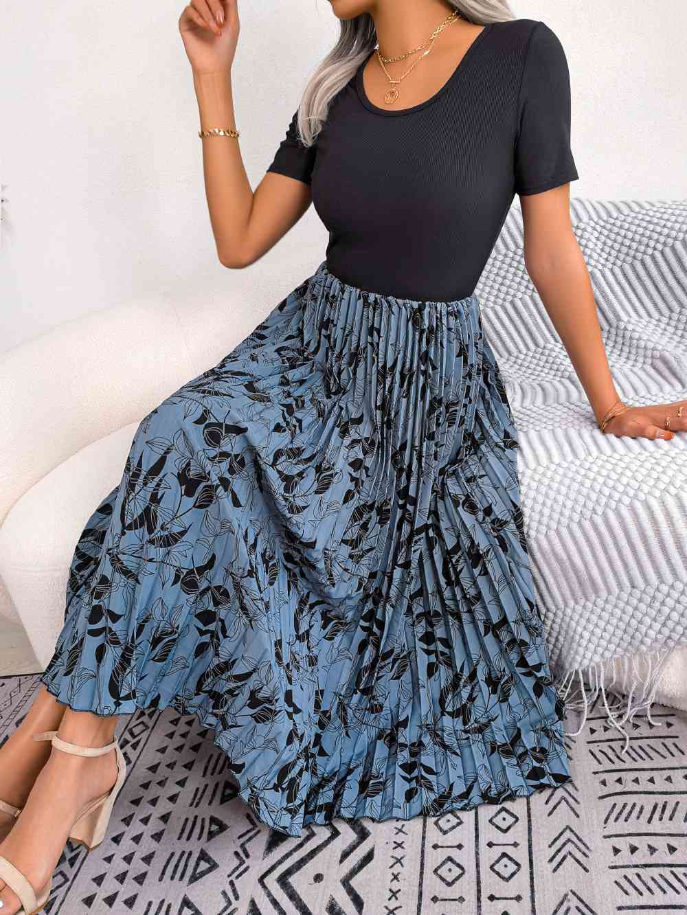 Printed Round Neck Pleated Dress -BazaarBey - www.shopbazaarbey.com