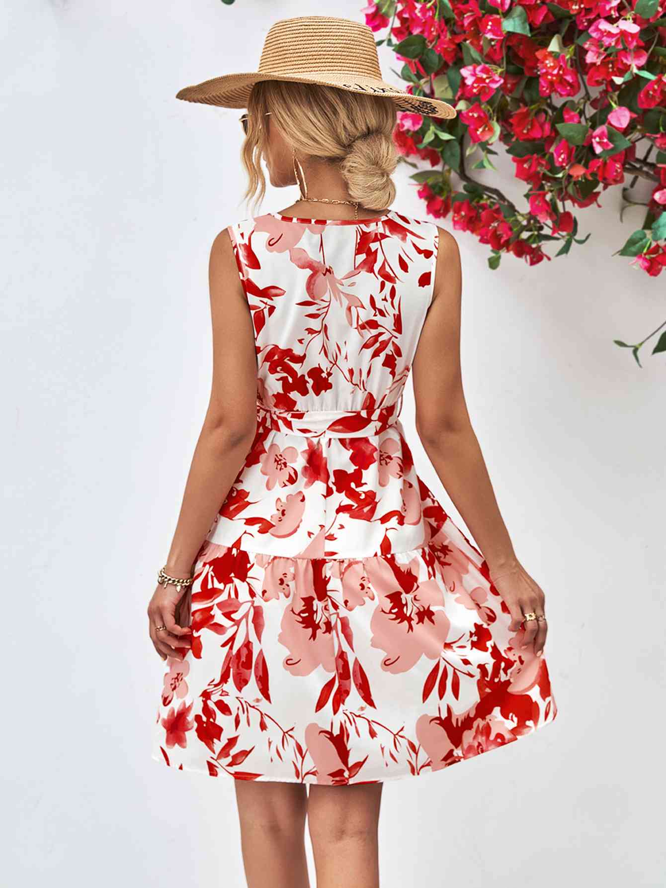 Floral V-Neck Tie Waist Sleeveless Dress -BazaarBey - www.shopbazaarbey.com