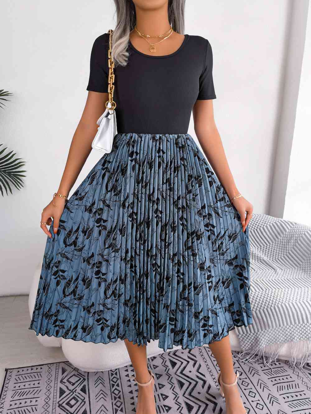 Printed Round Neck Pleated Dress -BazaarBey - www.shopbazaarbey.com